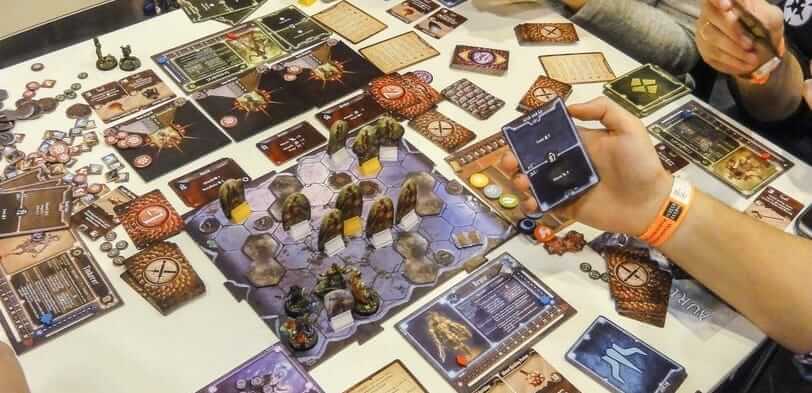 The 20 Best Two Player Board Games (Experts Agree)